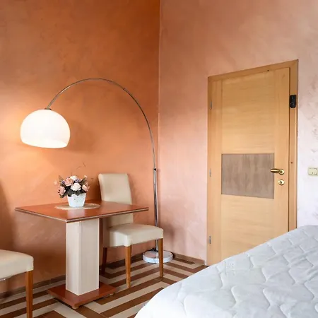 Evan By Briskva 波雷奇